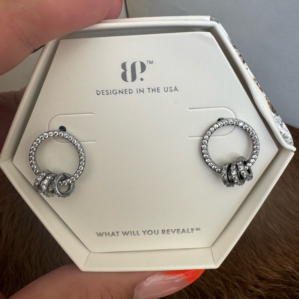 Bomb Party April Earrings studs